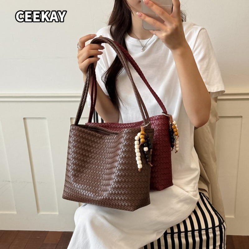 Woven Straw Bag - Bolsa Hobo Minimalista CEEKAY em PU