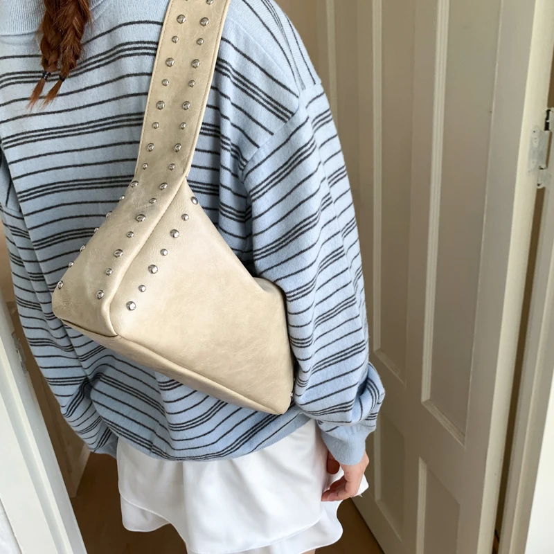 Women Bags In Trend - Bolsa de Ombro Estilo Biker em