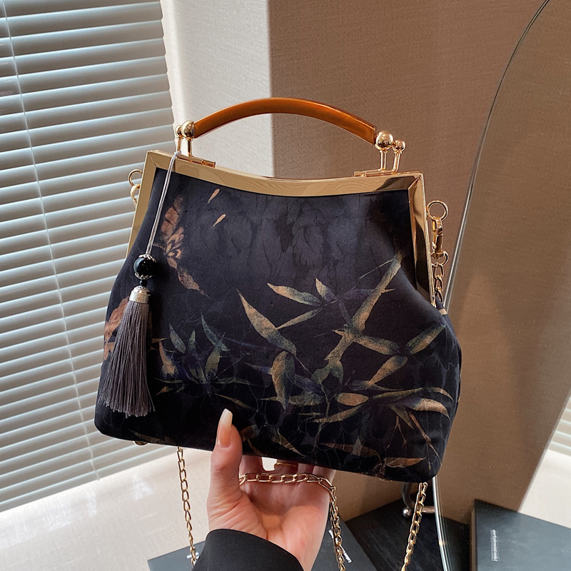 Women Bags In Trend - Mulheres tendência saco de embreagem compras