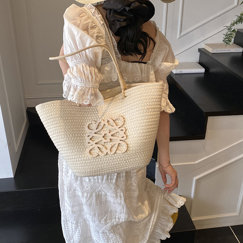 Bolsa de Palha Trançada Femini - Woven Straw Bag avaliação e preço