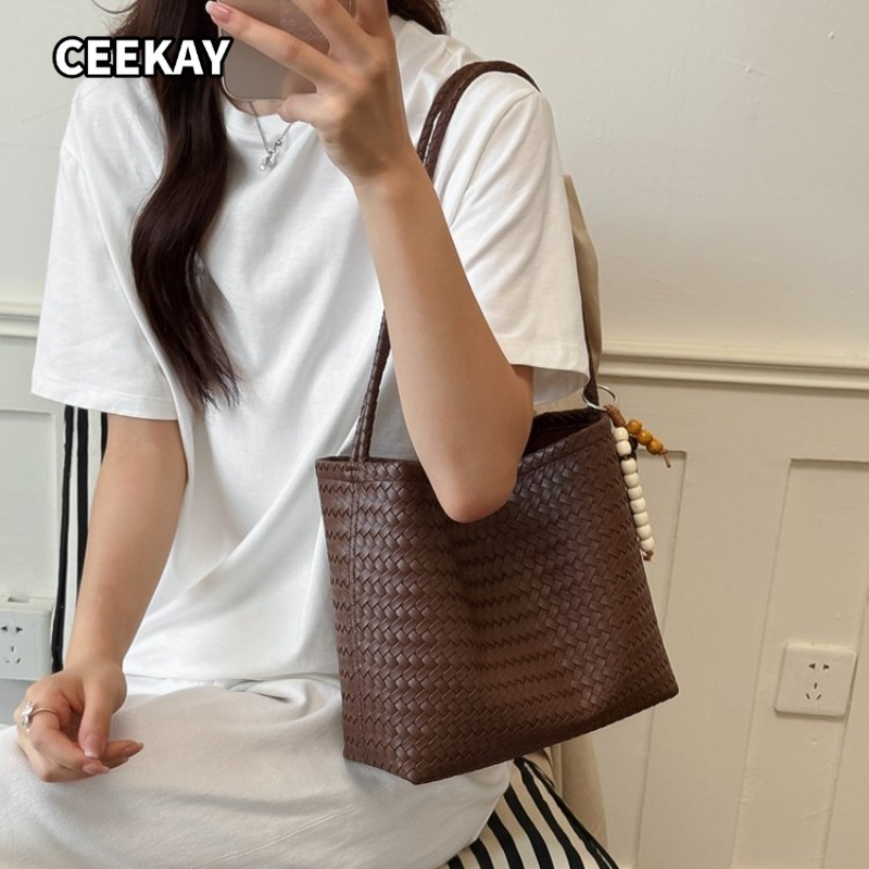 Bolsa Hobo Minimalista CEEKAY  - Woven Straw Bag avaliação e preço