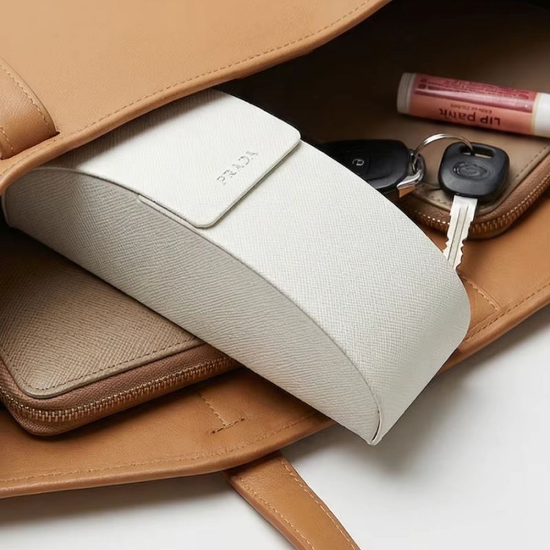 Estojo de Óculos de Sol Branco - Women Bags Prada avaliação e preço